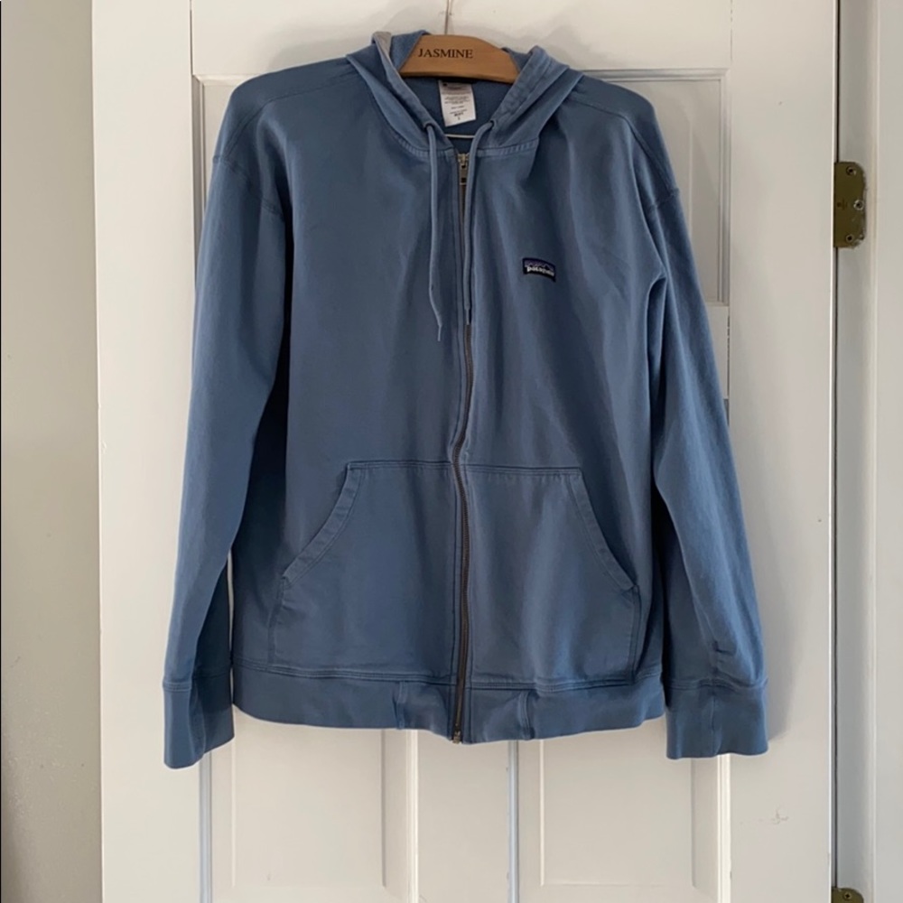 Men’s Patagonia sweatshirt